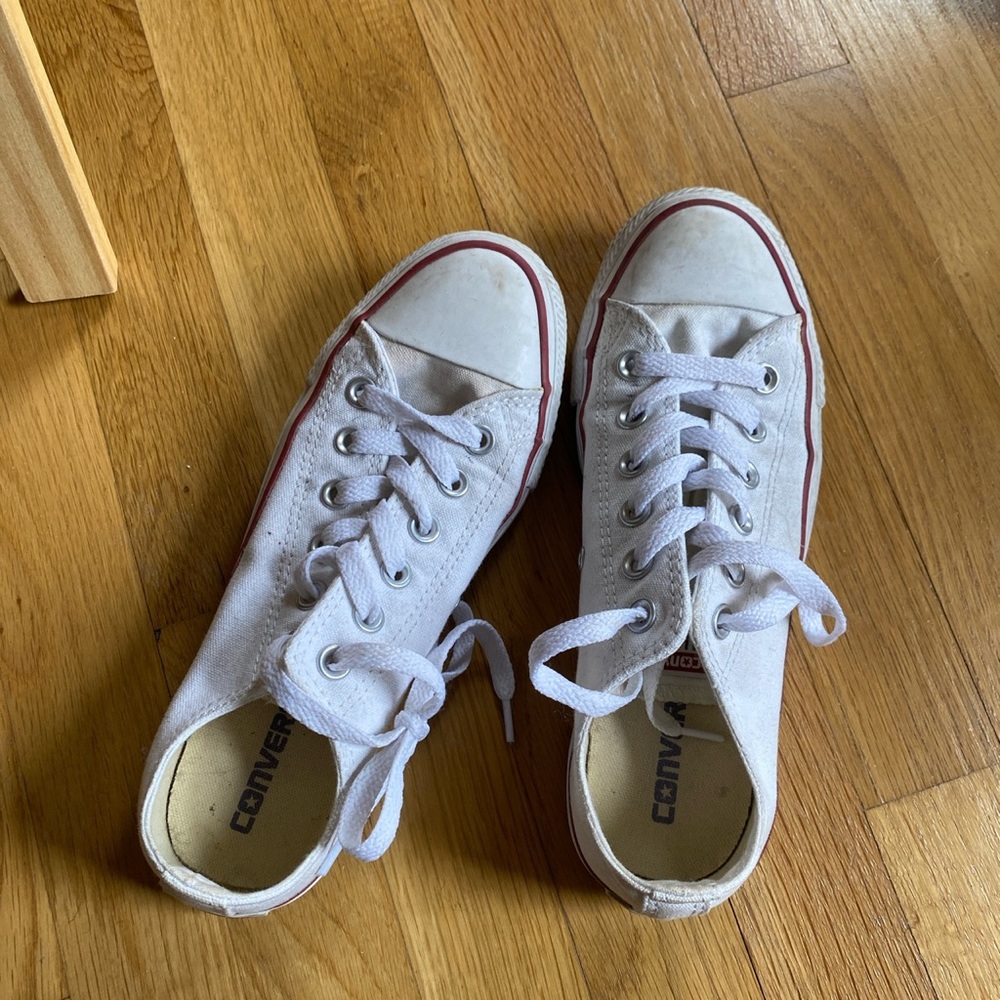 white low converse